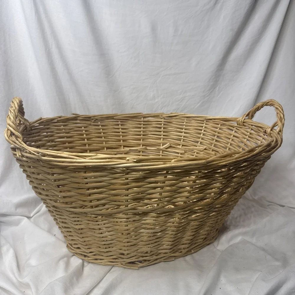 Vintage Wicker Willow Woven Laundry Basket Handles 23